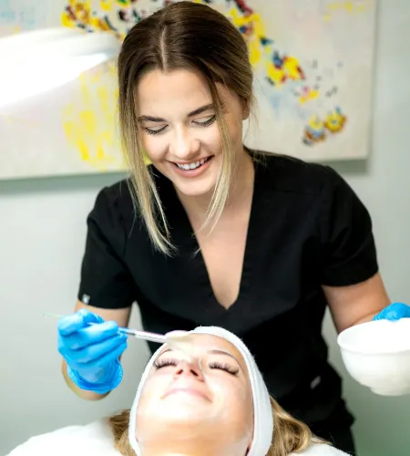 Lindsey blackwell Esthetician